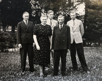 Heinr.Niedermeyer famiy about1950